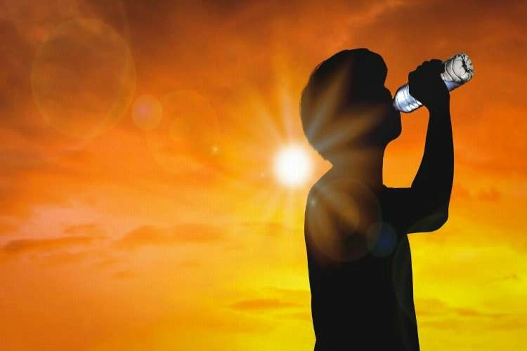 DEÜ’lü uzman sıcak havalara karşı uyarıda bulundu haberinin görseli