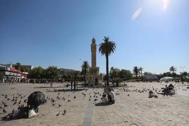 İzmir'de bugün hava nasıl olacak? İşte saatlik hava durumu 07/08/2023 haberinin görseli