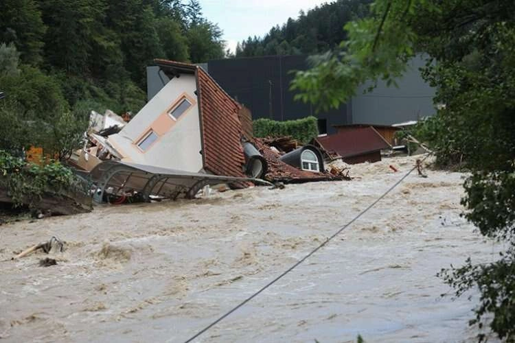 Slovenya'daki selde ölü sayısı yükseliyor