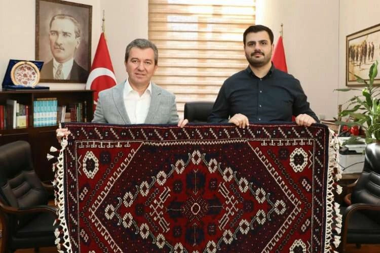 AK Partili Eyyüp Kadir İnan Bergama’yı ziyaret etti haberinin görseli