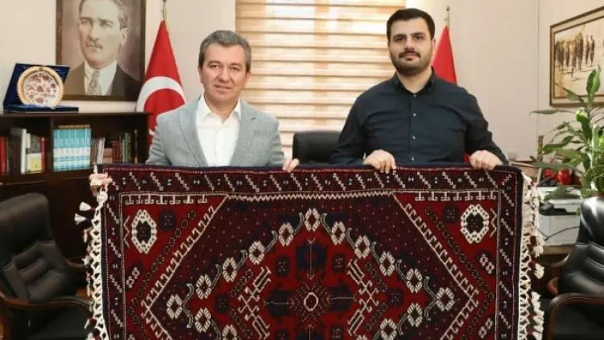 AK Partili Eyyüp Kadir İnan Bergama’yı ziyaret etti