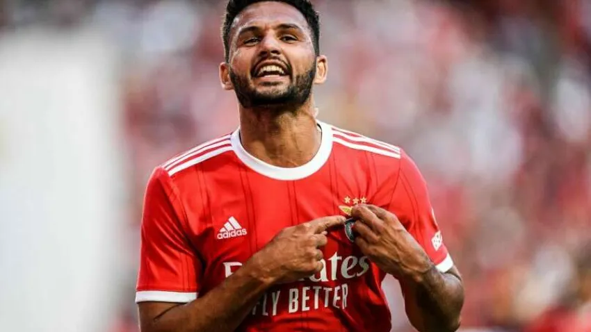 Gonçalo Ramos kimdir? Gonçalo Ramos hangi takıma transfer oldu? Gonçalo Ramos' un futbol kariyeri nasıldır? Gonçalo Ramos hangi takımlarda forma giydi? İşte futbolseverler tarafından merak edilen ayrıntılar...