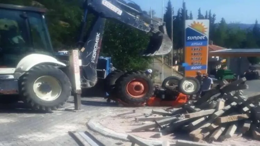 Denizli'de traktör devrildi: Sürücü canından oldu haberinin görseli