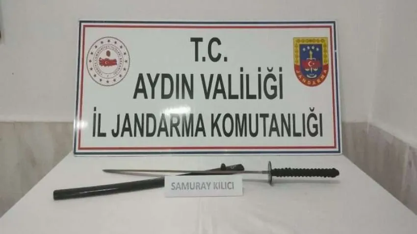 Aydın'da bir şahsın üzerinde samuray kılıcı ele geçirildi haberinin görseli