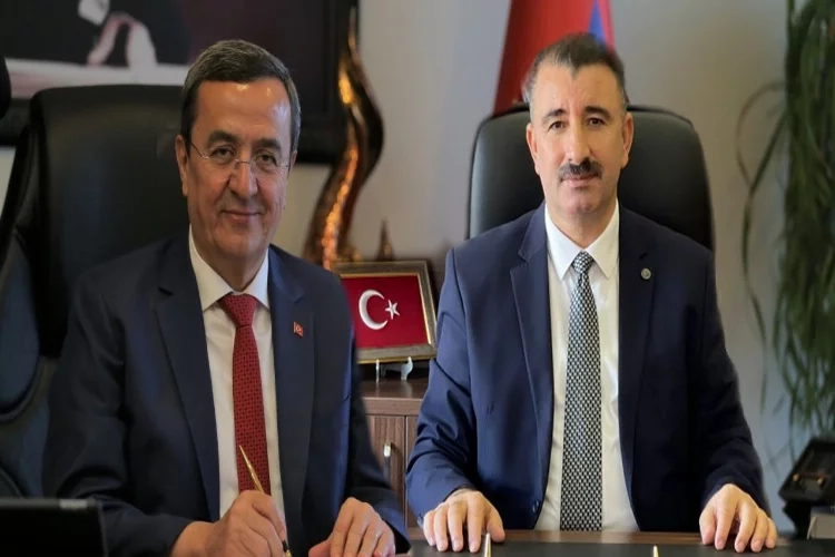 AK Partili Başdaş'dan Başkan Batur'a şelale çıkışı haberinin görseli
