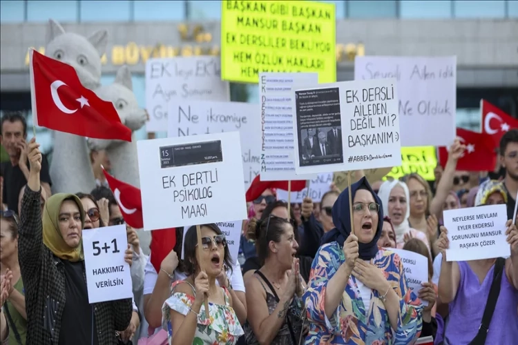 Usta öğreticilerden basın açıklaması: İnsan gibi yaşamak istiyoruz haberinin görseli