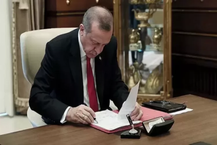 Üst kademe yöneticileri atama kararları Resmi Gazete'de haberinin görseli