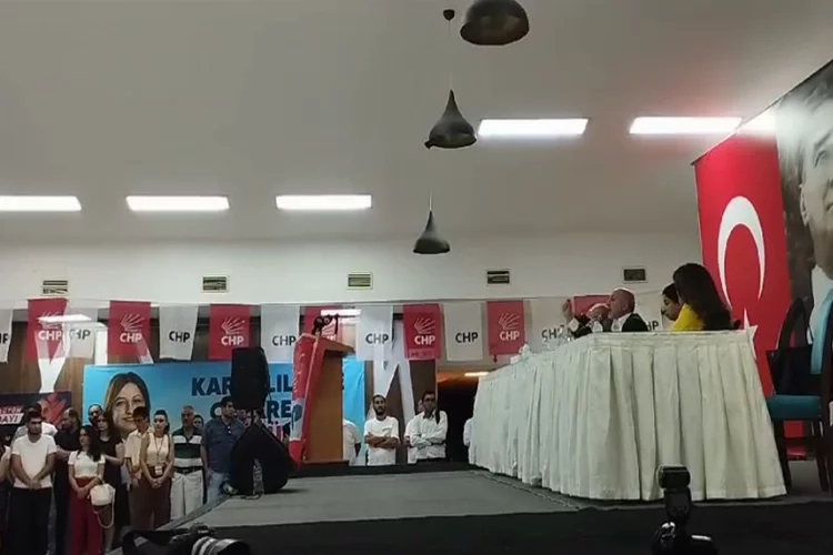 Öztunç ve delege arasında ‘eleştiri’ tartışması: Maraş değil, İzmir! haberinin görseli