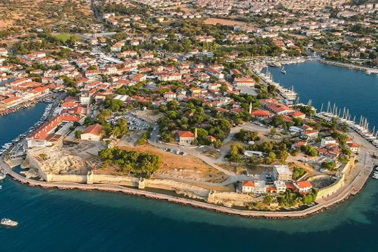 Foça’da 1 günde 10 mekan. Foça’yı 24 saatte keşfedin