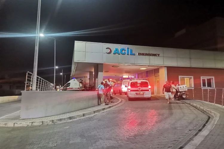 İzmir’de dehşet: Annesine satırla saldırdı haberinin görseli