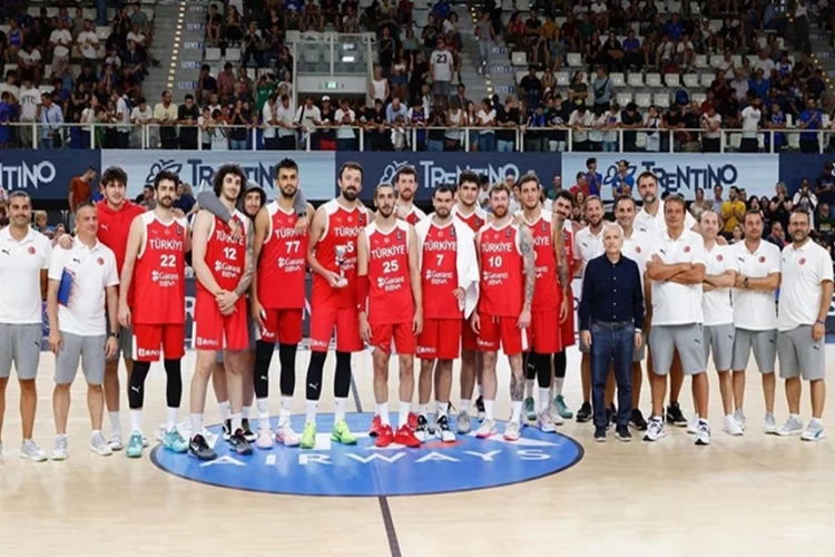 Ergin Ataman: Turnuva Olimpiyat Oyunları yolunda çok önemli haberinin görseli