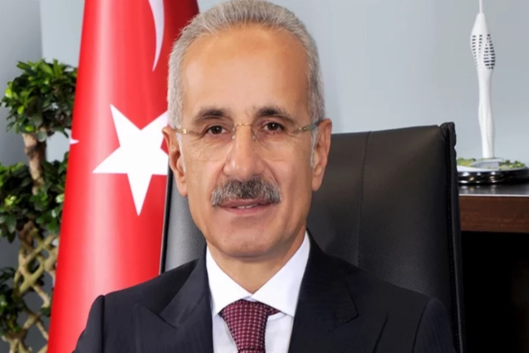 Kruvaziyer turizmindeki son gelişmeler neler? Bakan Uraloğlu hangi konuya dikkati çekti? haberinin görseli