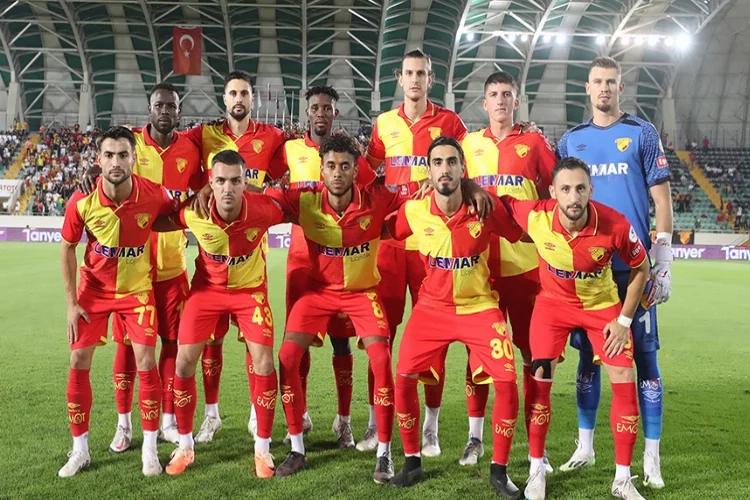 Göztepe kaybetti, tribünler istifa sesleriyle yankılandı!