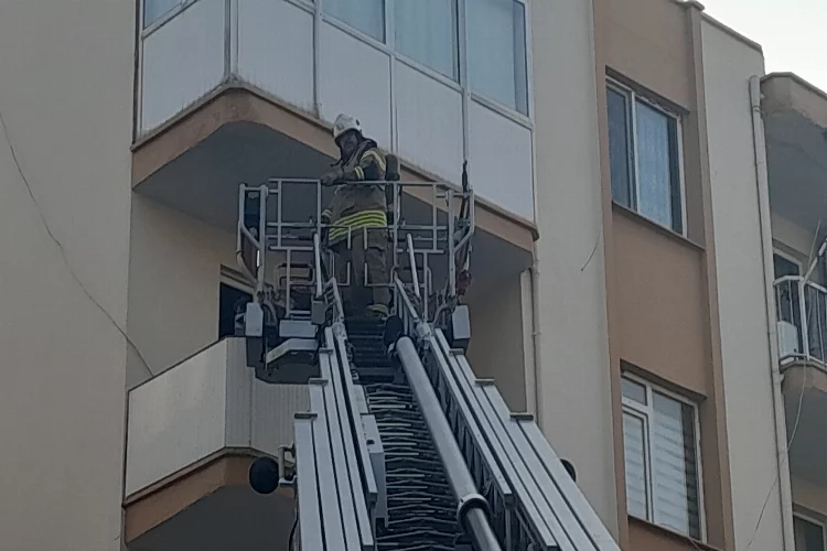 İzmir’de korkutan yangın!