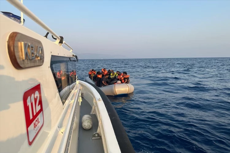 İzmir sularında düzensiz göçmenler kurtarıldı haberinin görseli
