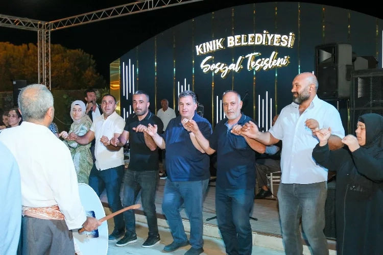 Kınıklılar sıra gecesi ile coştu haberinin görseli