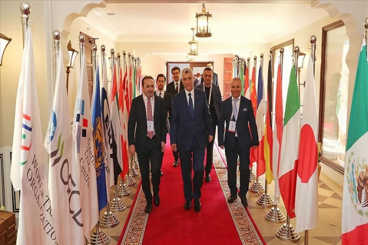 Bakan Bolat, G20 zirvesinde görüşmeler yaptı haberinin görseli