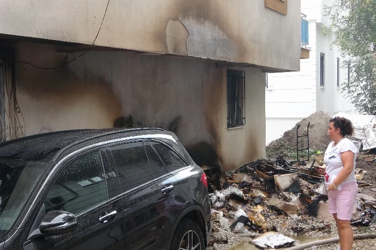 Denizli'de Hurdalıkta çıkan yangın korkuttu haberinin görseli