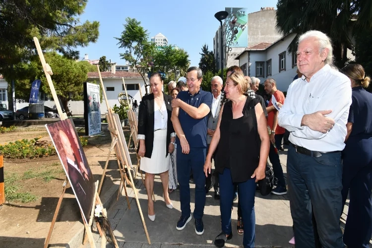 Merhum Akyarlı İzmir'de anıldı haberinin görseli