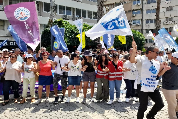 İzmir'de yağmura aldırış etmeyen bir grup bakın ne yaptı!