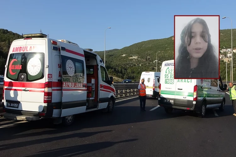 Kocaeli’de genç kız ambulanstan atladı