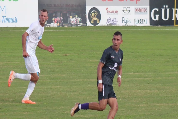 Afyonspor, Serik Belediyespor'a 1-0 yenildi haberinin görseli