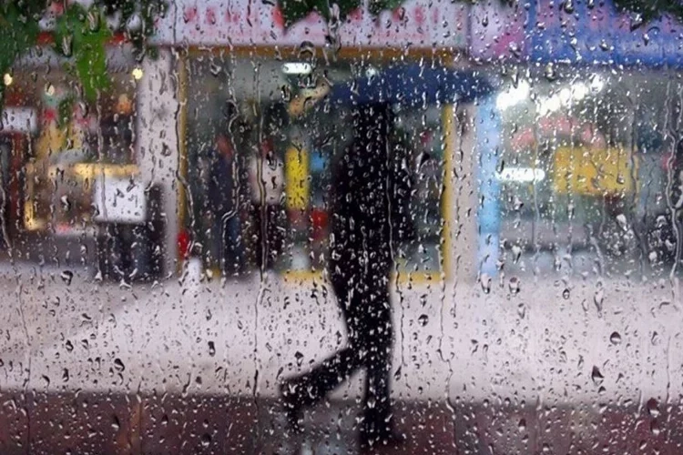 Meteoroloji 8 il için sarı kodlu uyarı verdi! Şemsiyelerinizi hazırlayın haberinin görseli