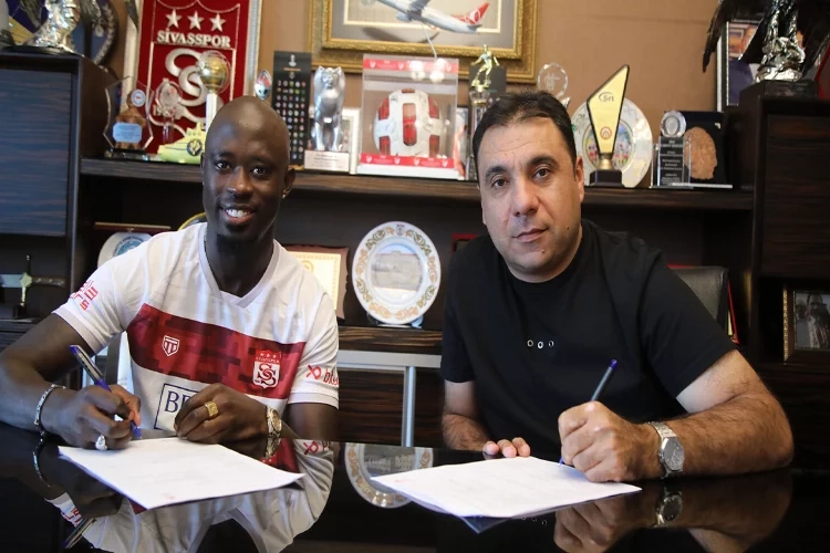 Modou Barrow, Sivasspor kadrosunda