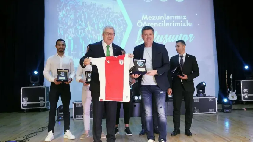 Ege Üniversitesi mezunları_ilkses (2)