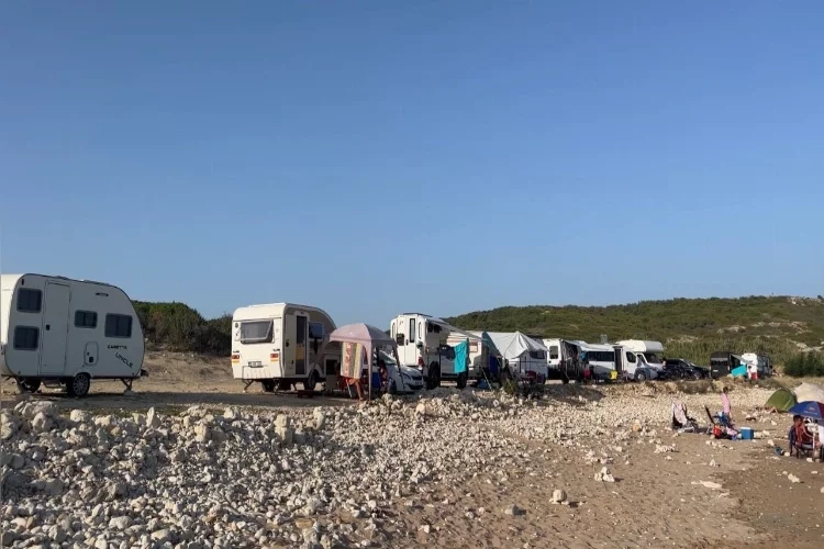 Çanakkale karavanların işgaline uğradı haberinin görseli