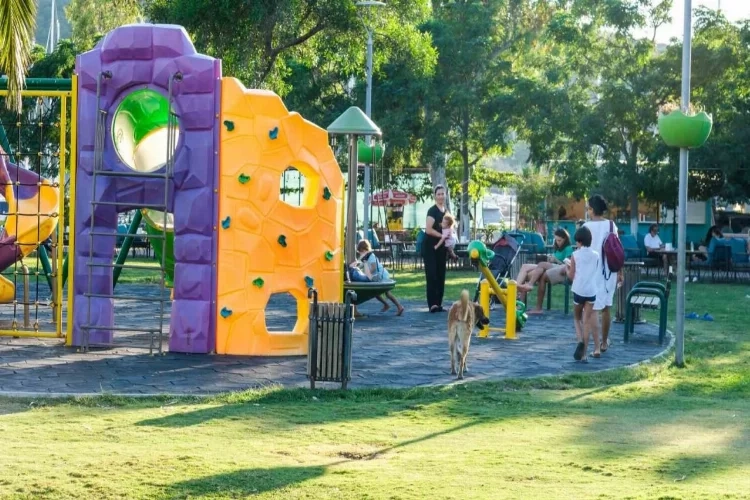Seferihisar’da park seferberliği haberinin görseli