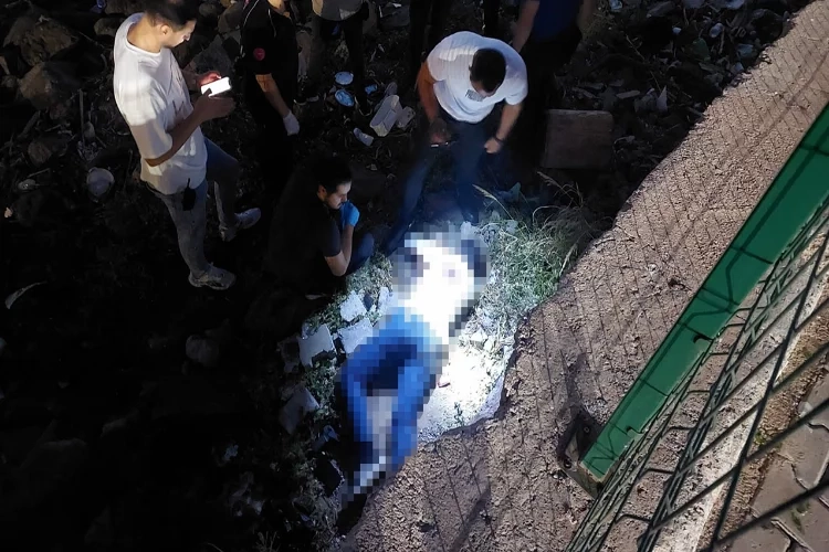 Zonguldak’ta sahilde bir genç silahla vurulmuş şekilde bulundu haberinin görseli