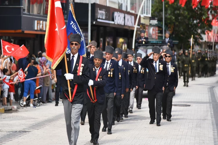 Hakan Altun ve Hüsnü Şenlendirici’den Zafer Bayramı konseri haberinin görseli
