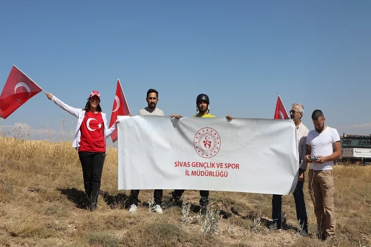 30 Ağustos'a özel saygı duruşu