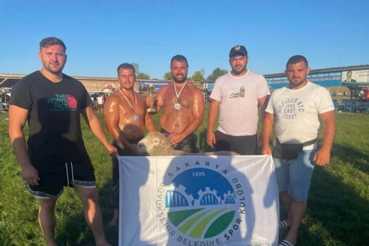 Sakarya’da pehlivanlardan büyük başarı haberinin görseli