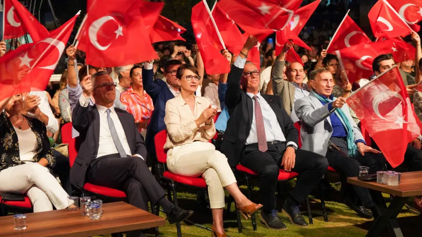 Usta tarihçiler Atatürk’ün dehasını anlattı_ilkses (6)