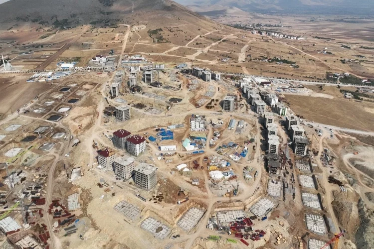 Afşin'de ilk konutların teslim edilmesine sayılı günler kaldı haberinin görseli