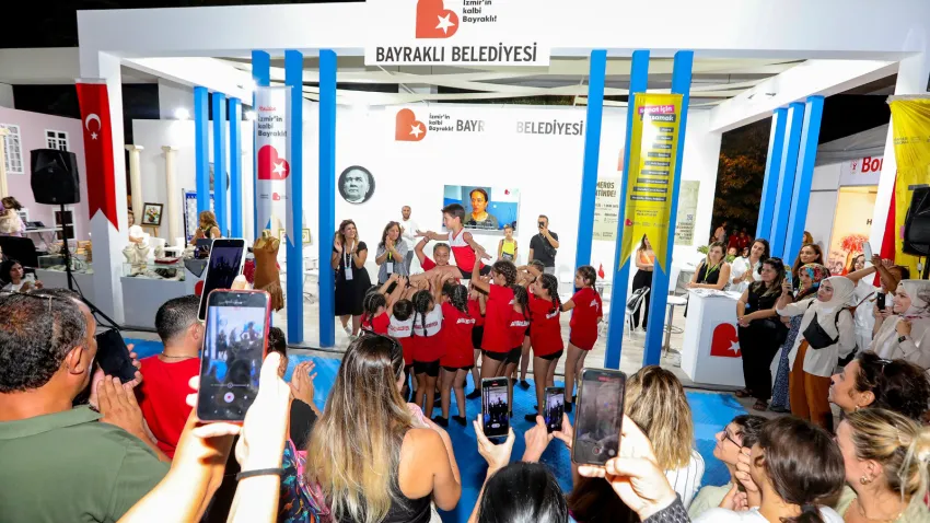 bbayraklı fuar-ilkses