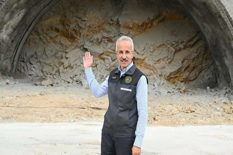 Ankara-İzmir Hızlı Tren Hattı ne zaman bitecek? Ulaştırma Bakanı tarih verdi haberinin görseli