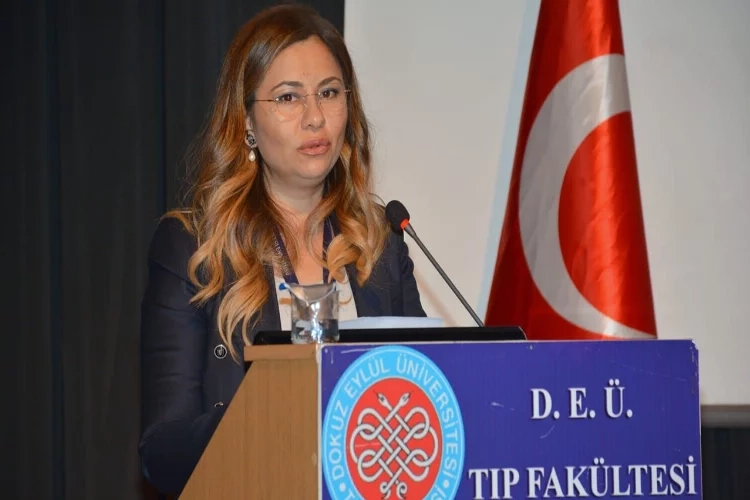 DEÜ'lü profesöre uluslararası bilim insanı ödülü verildi haberinin görseli