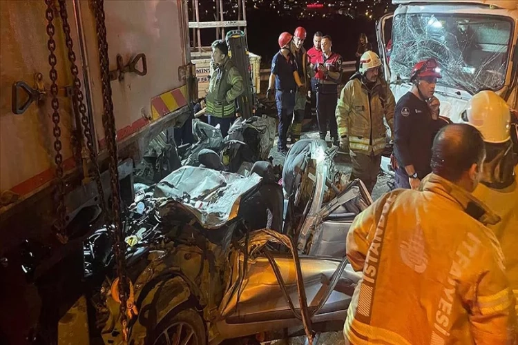 İstanbul'da zincirleme trafik kazası: Ölü ve yaralılar var! haberinin görseli