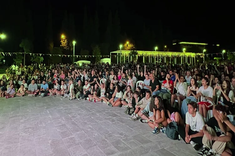 Menteşe Kent Meydanında final heyecanı yaşandı haberinin görseli
