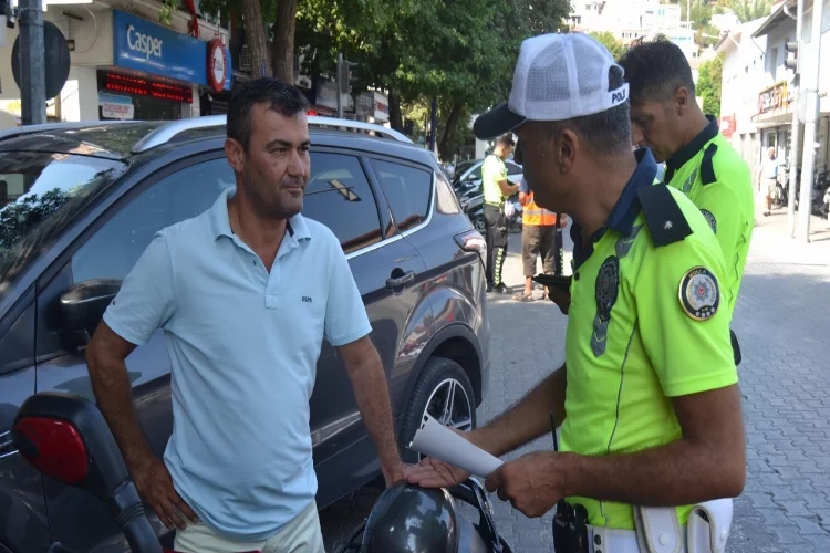 Fethiye’de polisten motosiklet denetimi haberinin görseli
