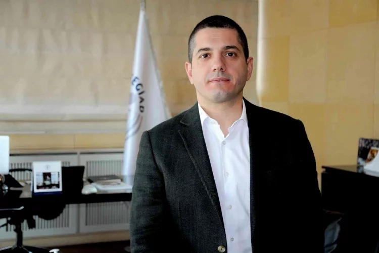 Yelkenbiçer: 9 Eylül İzmir’in Kurtuluşu Savaşımızın sembolüdür haberinin görseli
