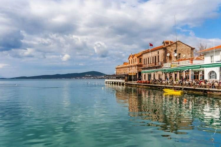 Ayvalık'a Ulaşım Rehberi: Ayvalık nerede? Ayvalık nereye bağlı?