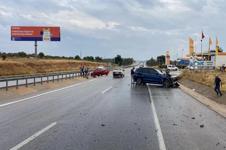 Çanakkale-İzmir yolunda korkunç kaza haberinin görseli