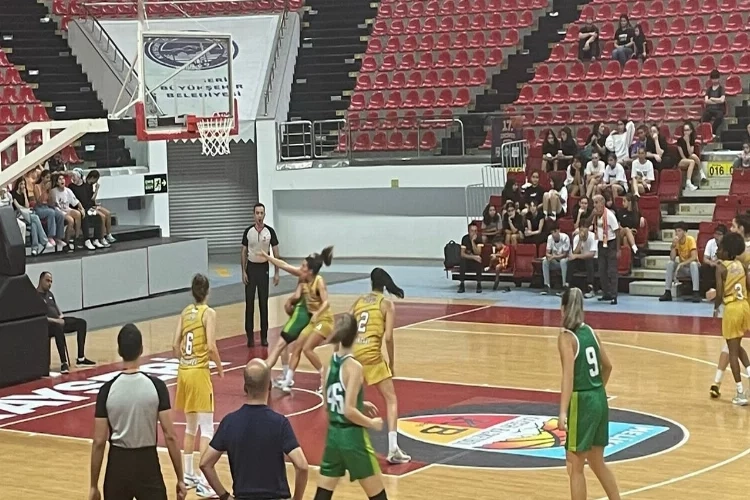 İzmit Belediyespor, 17. Erciyes Cup’ta form tuttu haberinin görseli