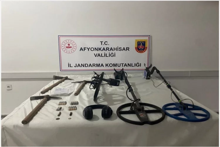 Afyonkarahisar'da kaçak kazı operasyonu haberinin görseli