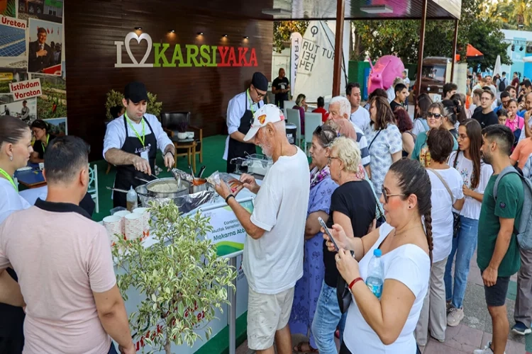 İzmir Fuarı’nda Karşıyaka rüzgarı haberinin görseli