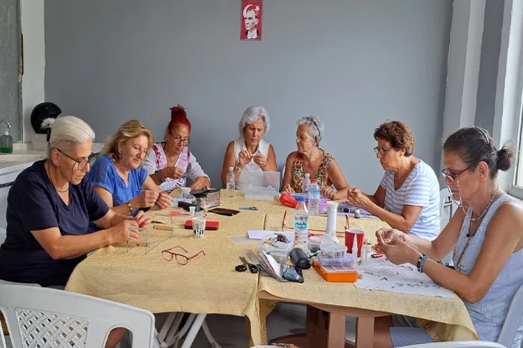 Mahalleevlerinde kadınlar için eğitim seferberliği haberinin görseli